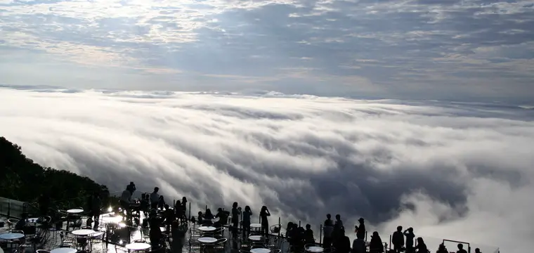 Unkai Terrace : The resort on the clouds. 2 snowtomamu