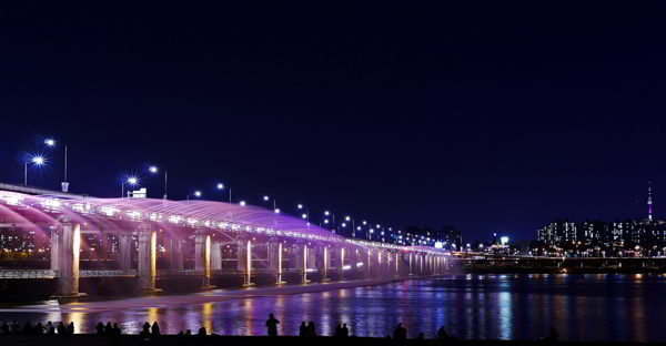 15 Most Stunning Bridges You Will Ever See in the World 16 travel oriented/flickr