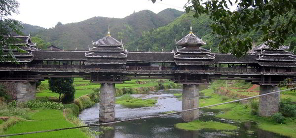 15 Most Stunning Bridges You Will Ever See in the World 18 Pratyeka/wikimedia