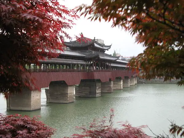 15 Most Stunning Bridges You Will Ever See in the World 17 Alexander Needham/wikimedia