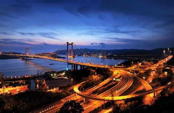 15 Most Stunning Bridges You Will Ever See in the World 2 ehoba/wikimedia