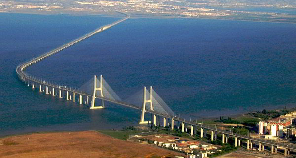 15 Most Stunning Bridges You Will Ever See in the World 8 wikimedia