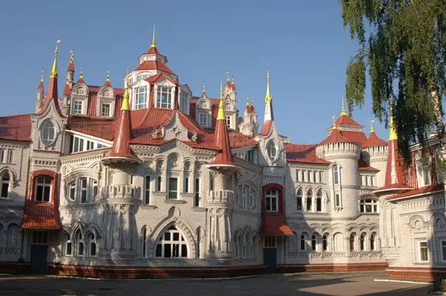 Ordinary Miracle – A Fairy-Tale School in Russia 2 allrus